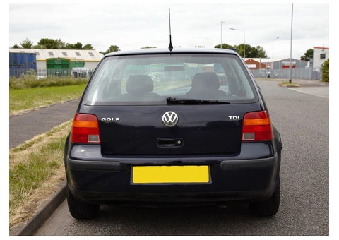 In excellent condition VW GOLF 2001 TDI 1.9L (ONE YEAR MOT) Ready to start the Use upon Purchase - 4/12