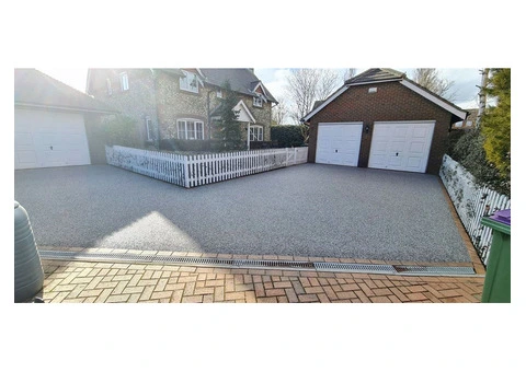 Elevate Your Property with a Stunning Resin Bound Driveway!