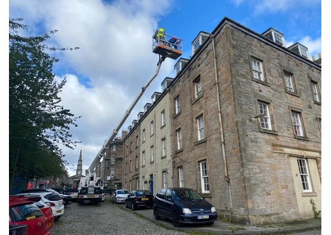Edinburgh's Weather Worries? Law Roofing Puts the "Calm" in Calamity! - 4/5