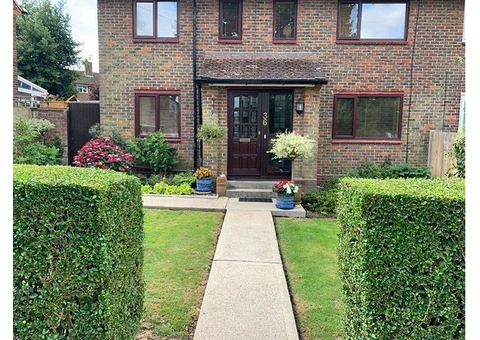 Complete Carpentry and Maintenance Ltd - 3/4